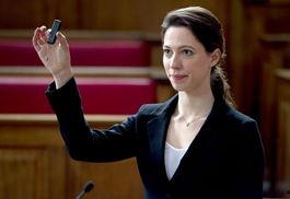 娱乐吃瓜酱女科学家,娱乐界的“吃瓜酱”，揭秘科研与娱乐的跨界魅力